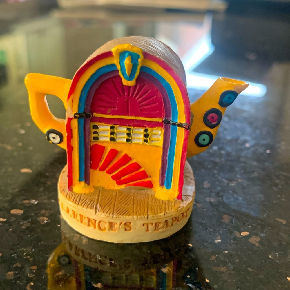 3for$15 bundle Tetley mini teapot Clarence 1996 jutebox